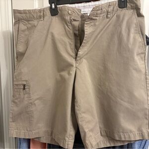 Greg Norman Collection Khaki Cargo Shorts Size 38